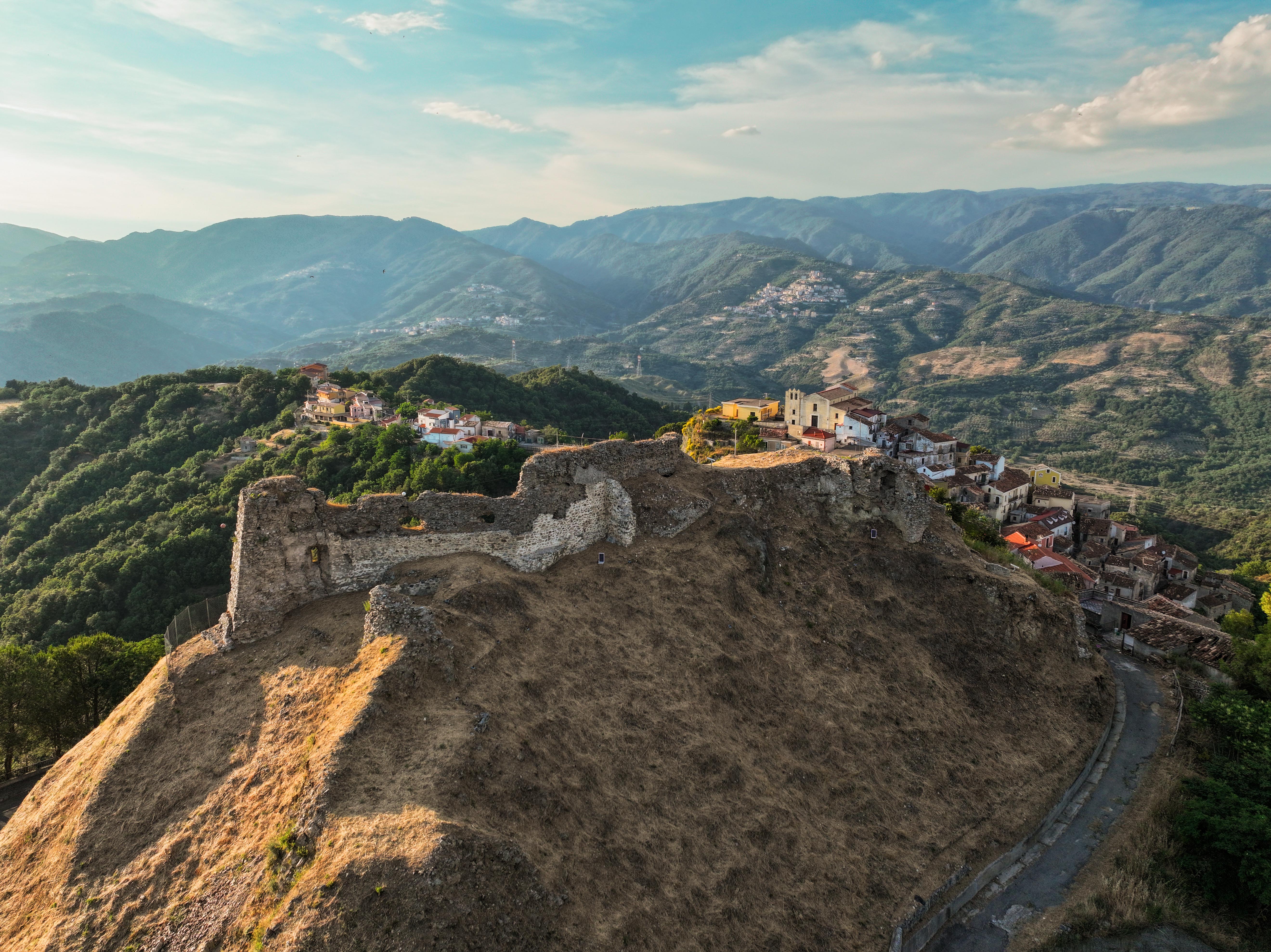 Il Castello di Sellia (CZ): fonti storiche e cenni archeologici